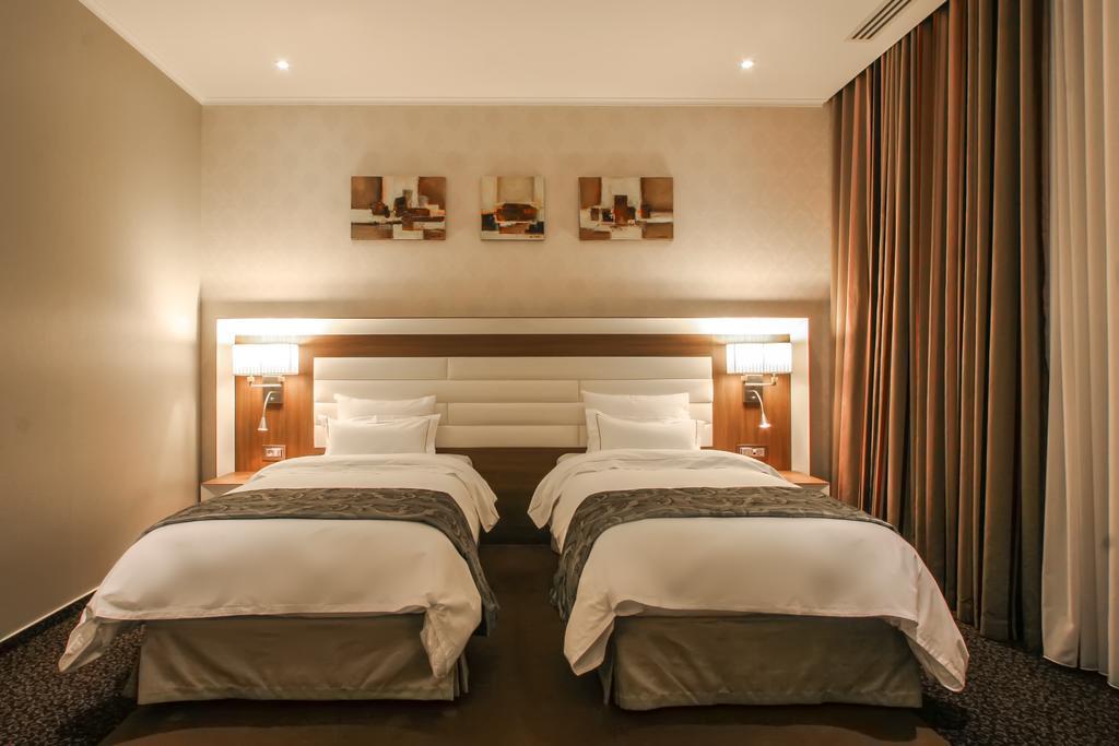 Premier Palace Spa Hotel Βουκουρέστι Εξωτερικό φωτογραφία A room at the hotel