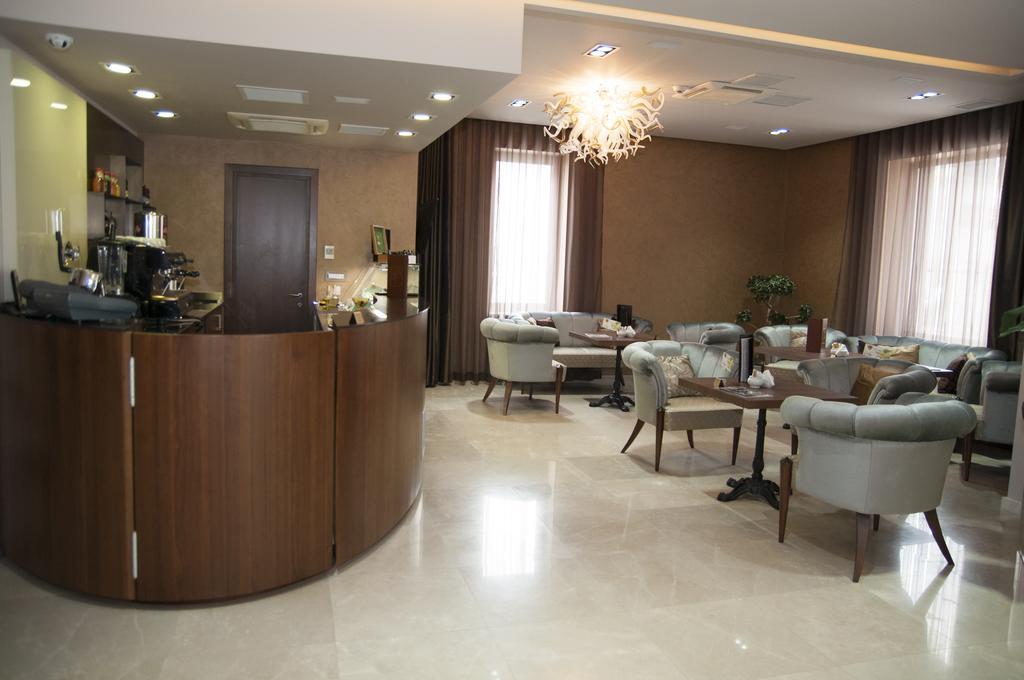 Premier Palace Spa Hotel Βουκουρέστι Εξωτερικό φωτογραφία The lobby of the hotel